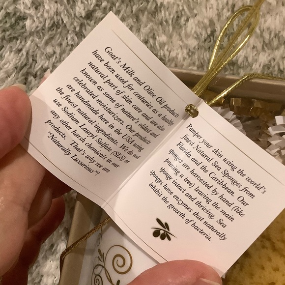 Grecian Soap Co. Scented Black Raspberry Vanilla Bath & Body Gift Set NWT. - Picture 6 of 16